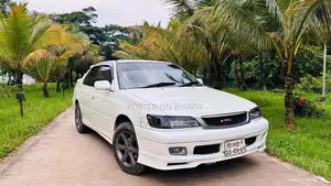 Toyota Premio Corona 2000