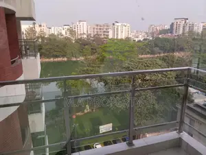 গুলশান ২ নর্থ-এ ৩টি বেডরুমের বিলাসবহুল ৩৫০০ বর্গফুটের ফ্ল্যাট ভাড়া