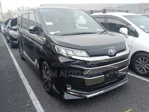Toyota Noah Non Hybrid SZ Black 2022
