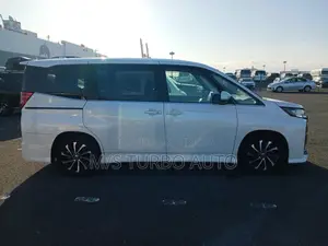 Toyota Noah S-Z Leather pkg LED 2022