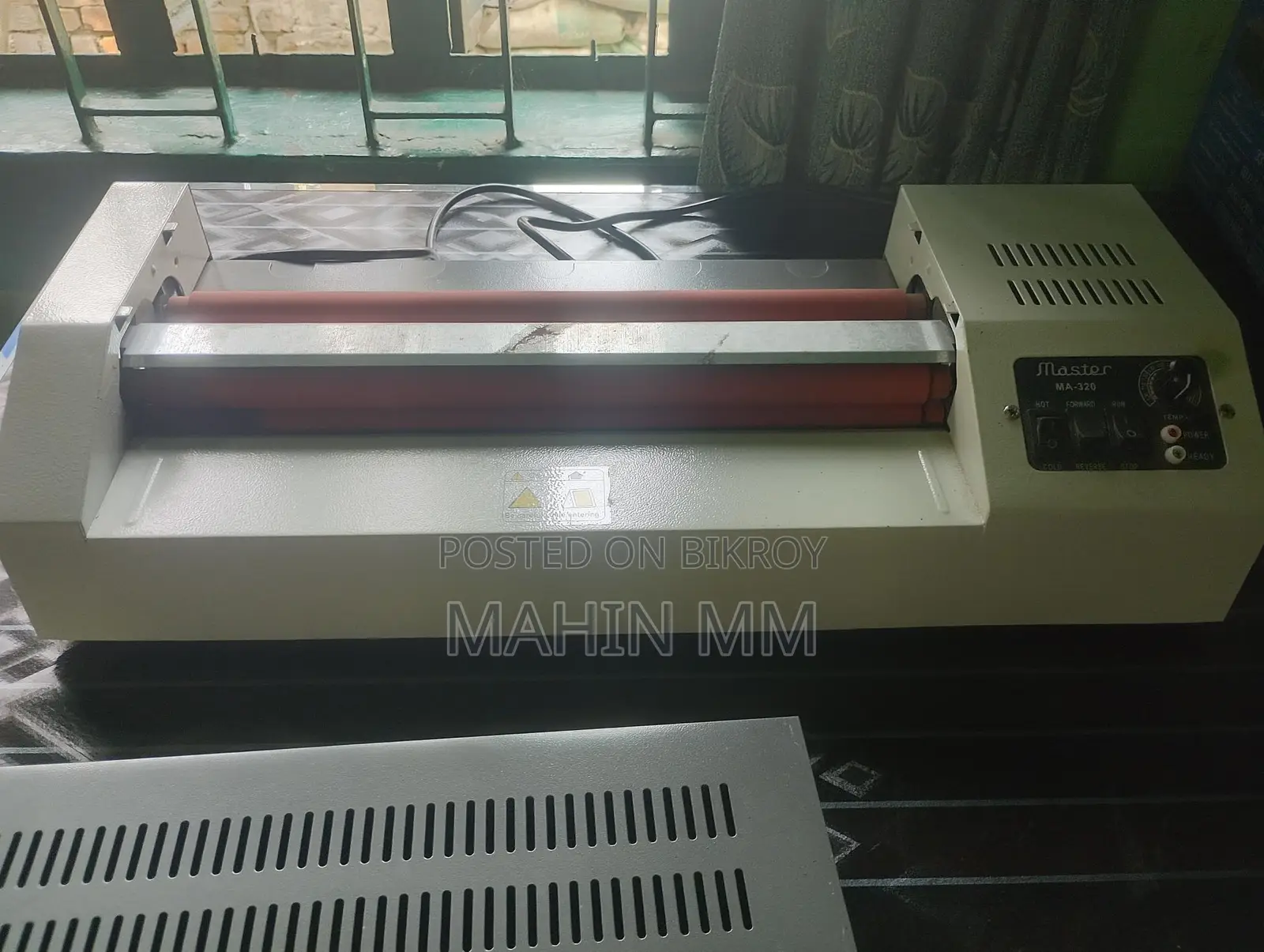 Laminating Machine