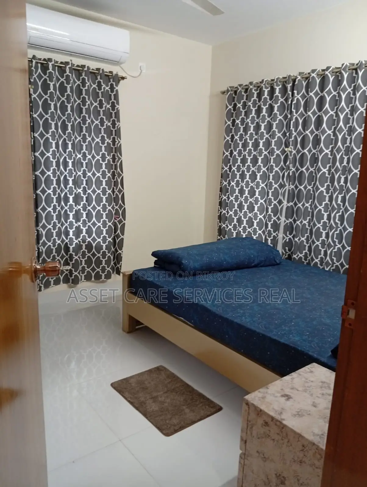 গুলশান আবাসিক এলাকায় ৩ বেডের এক্সক্লুসিভ ফুল ফার্নিশড ফ্ল্যাট ভাড়া