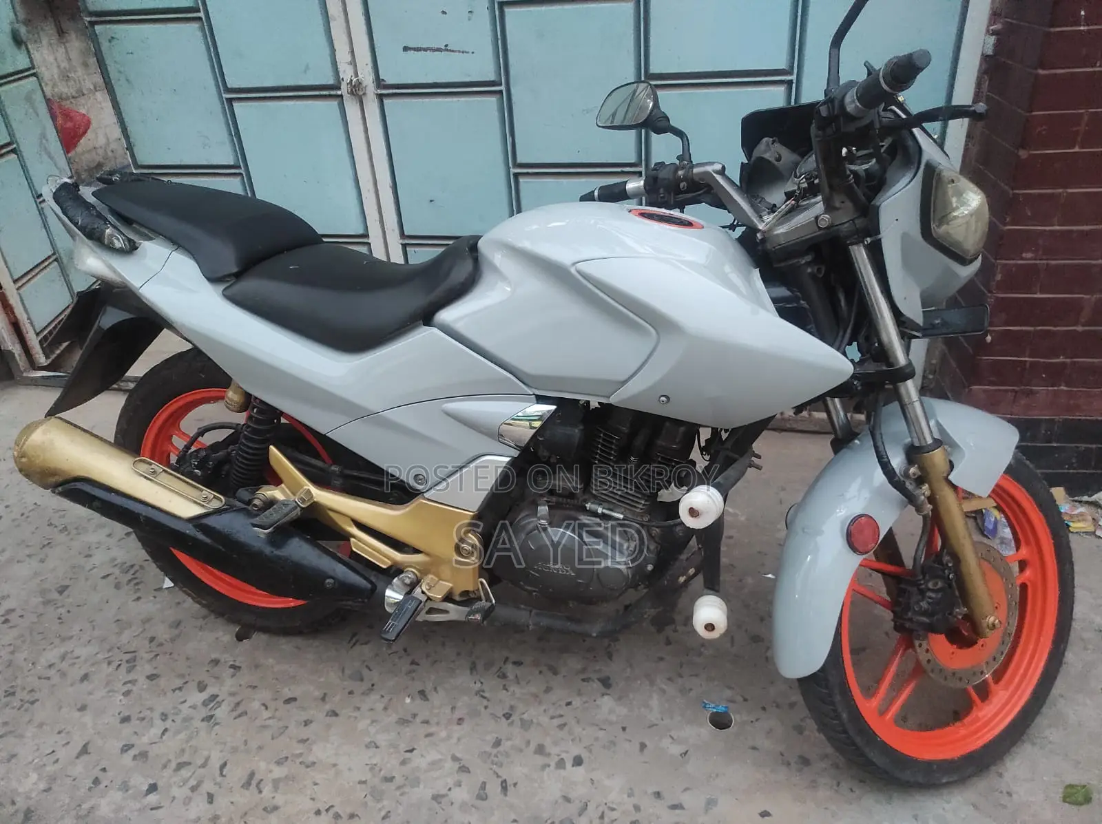 Hero CBZ Xtrem 2012