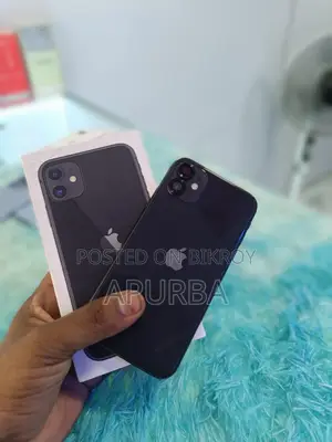 Apple iPhone 11 . (Used)