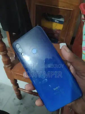 Xiaomi Redmi 7 . (Used)