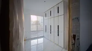 4-bedroom Apartment in Bashundhara for Sale