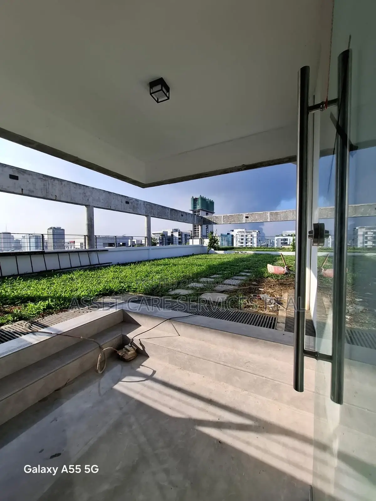 4 Bedroom Lake View Luxurious Flat @ North Gulshan Residential Area