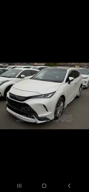 Toyota Harrier z Brown console 2021