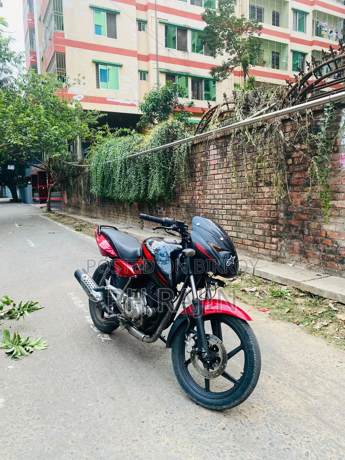 Bajaj Pulsar 150 2012