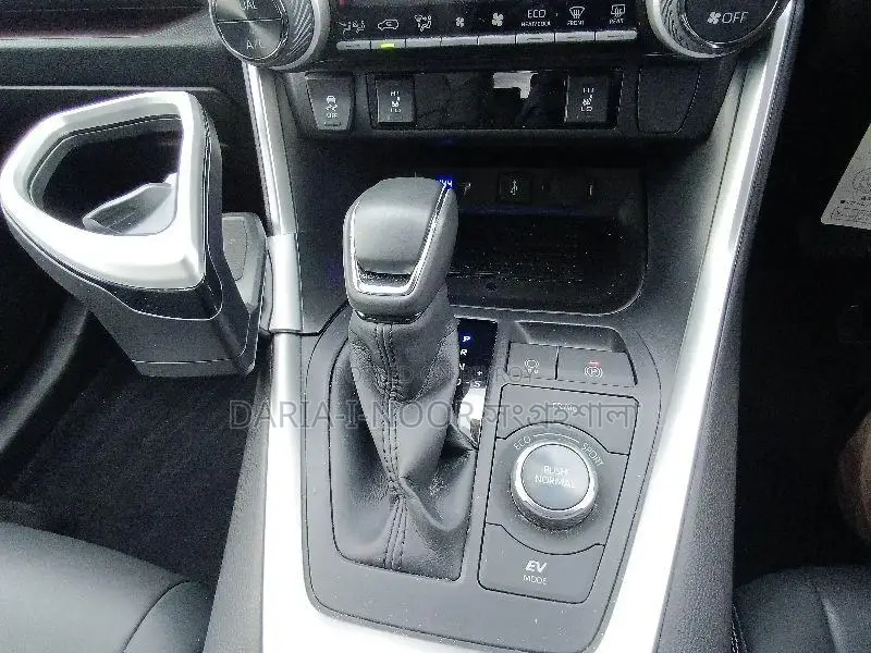 Toyota Land Cruiser Good 2022