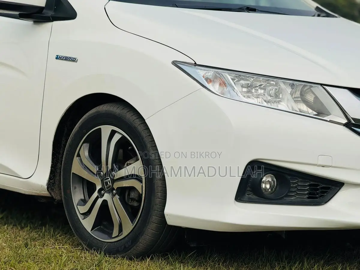 Honda Grace 2014