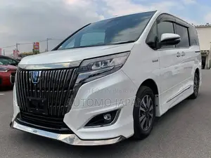 Toyota Esquire 2021