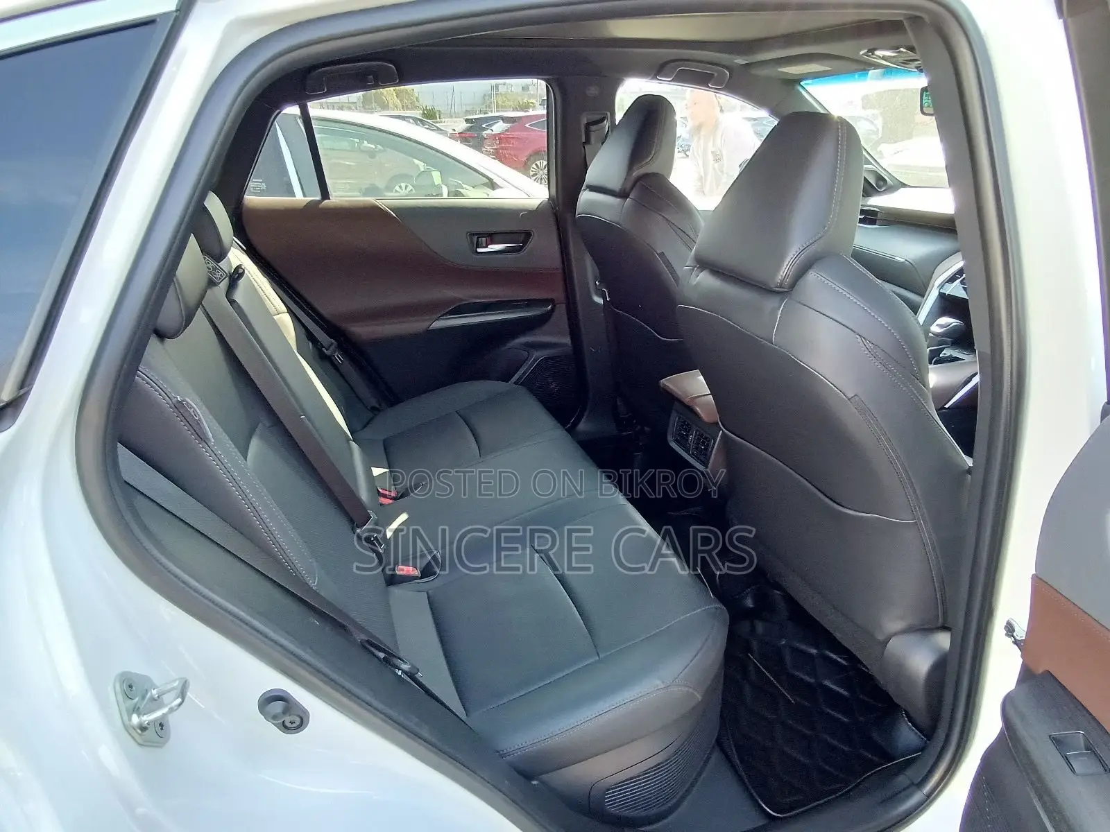 Toyota Harrier Z LEATHER HYB 4.5 2022