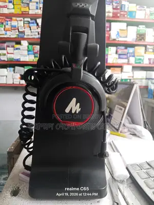 Studio Headphone with Rgb Stand