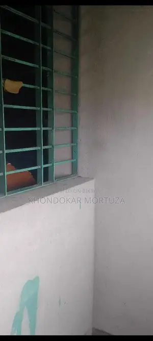 ৩ কাঠা জমি সহ বাড়ি সেল হবে যাতায়াতের রাস্তা ৬ ফুট