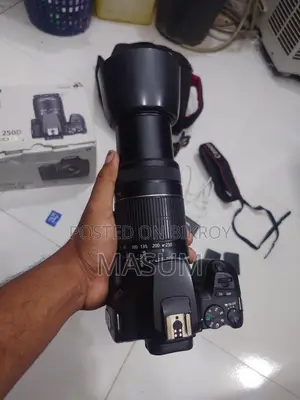 ক্যানন ২৫০ডি ৪কে ডিএসএলআর ফুল বক্স সাথে ৫৫-২৫০মিমি আইএস আইআই জুম লেন্স