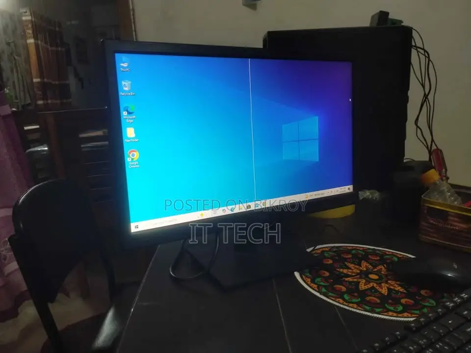 LATEST Dell 19" HDMI Port With VGI full Fresh 1 Mark LED!