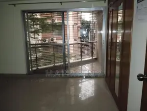 EXCELLENT SEMI-FURNISHED 4-BED FLAT FOR RENT IN GULSHAN 2