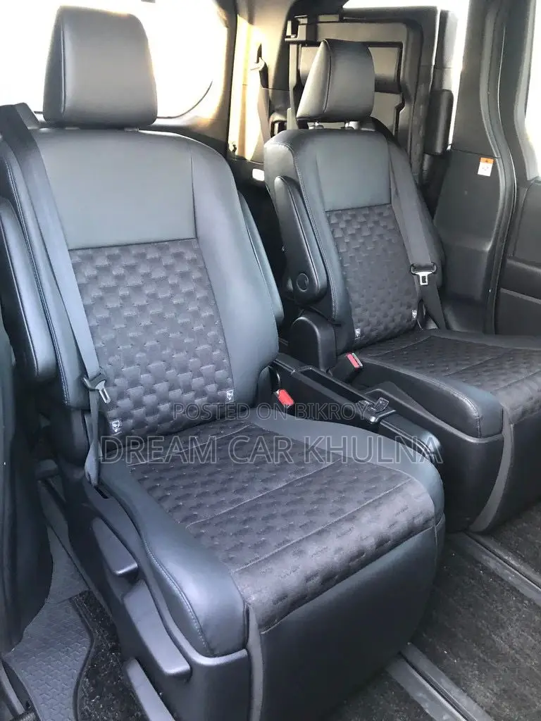 Toyota Voxy S-Z Leg Rest Clng tv 2022