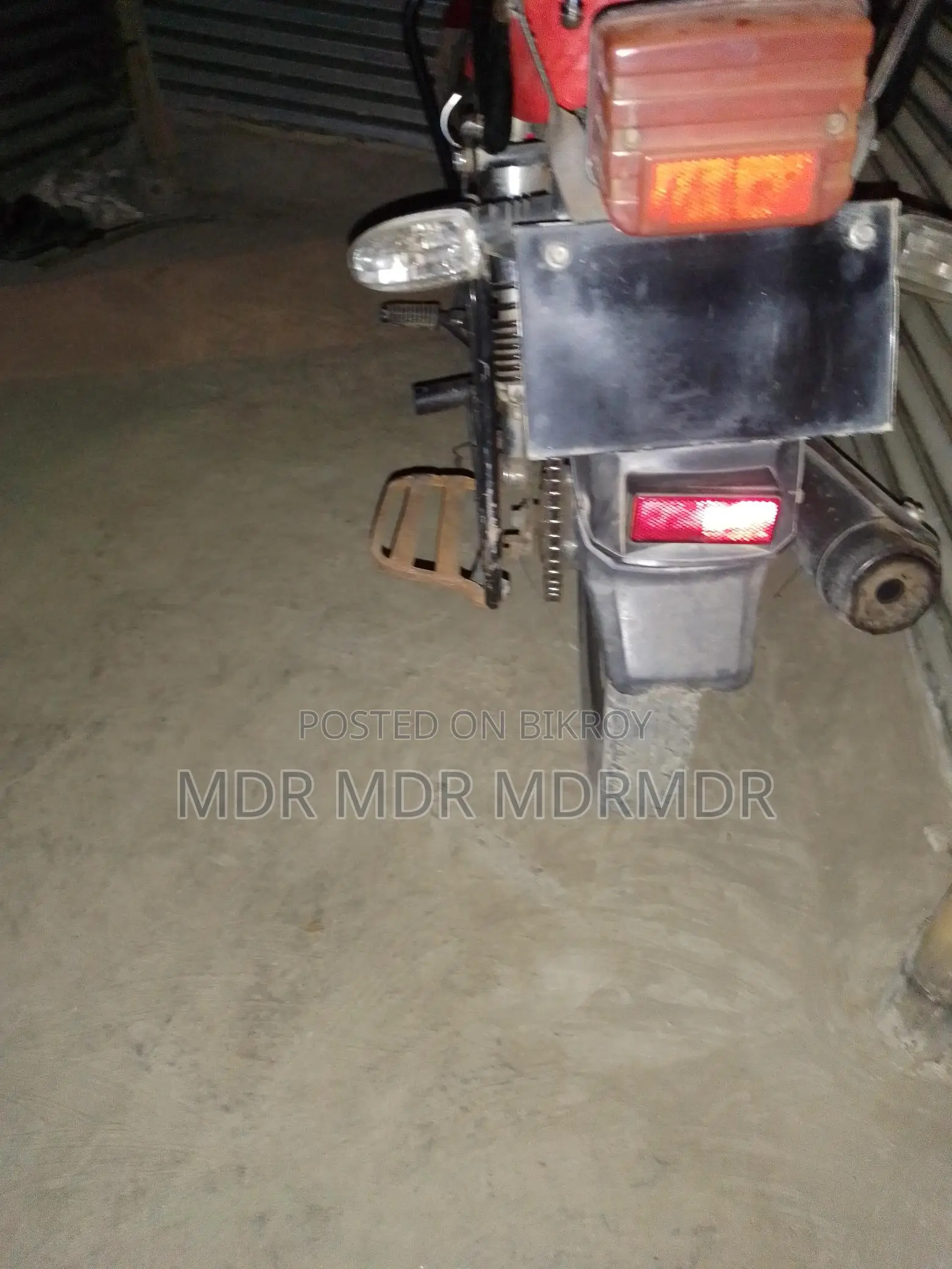 Bajaj Discover 100 . 2013