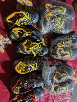 Wholesale children's shoes, per pair