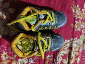 Wholesale children's shoes, per pair