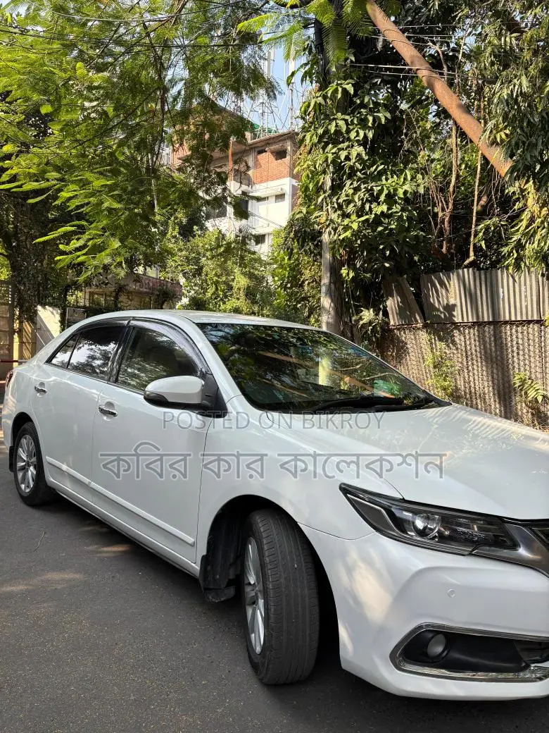 Toyota Premio Push Start 2016