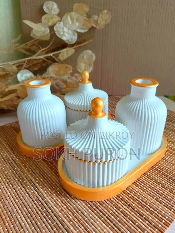 Gypsum Showpiece