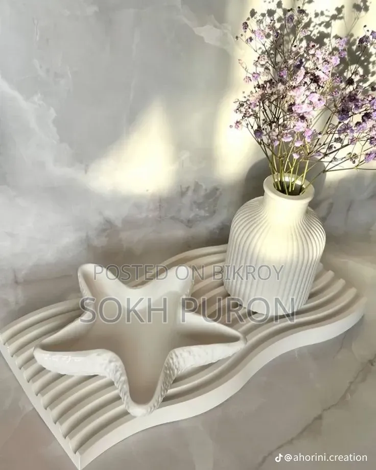 Gypsum Showpiece