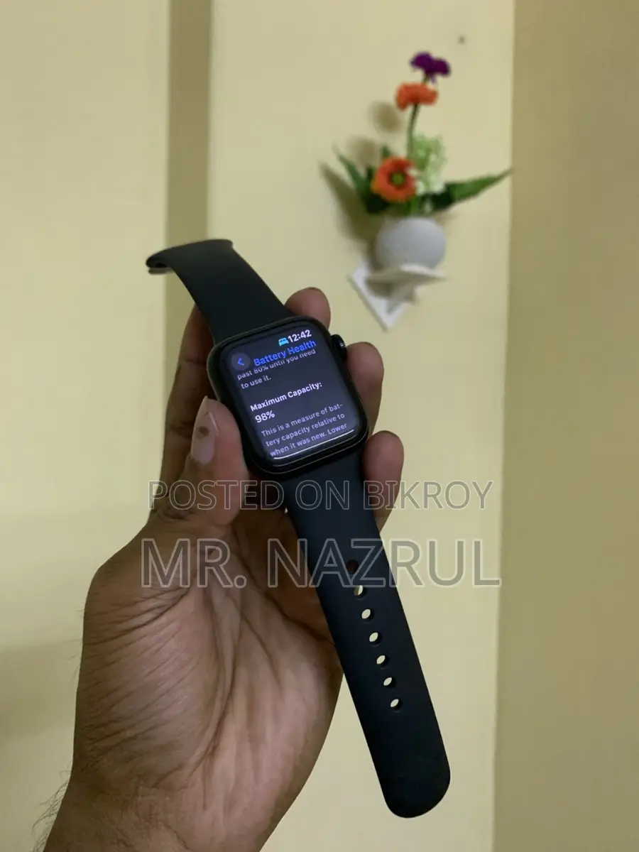 Apple Watch SE (GPS) 2nd Generation