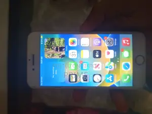 Apple iPhone 8 (Used)