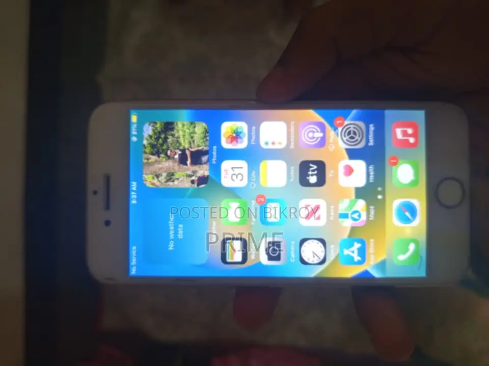 Apple iPhone 8 (Used)