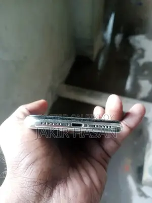 Apple iPhone X (Used)