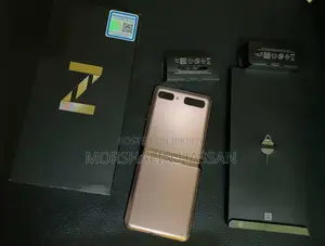 Samsung Galaxy Z Fold 2 . (Used)