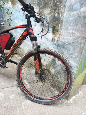 Veloce 605