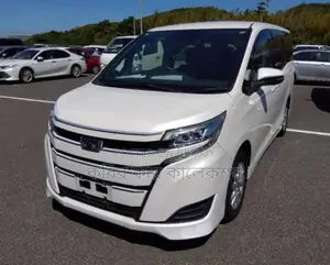 Toyota Noah Hybrid 2020