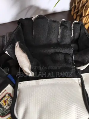 Tape Tennis Wicketkeeping Gloves (2 Pairs) – Used Good Condition