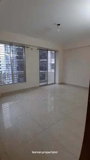 ১৮০০ বর্গফুট ৩ বেড নতুন লাক্সারি সেমি ফার্নিশড ফ্ল্যাট ভাড়া