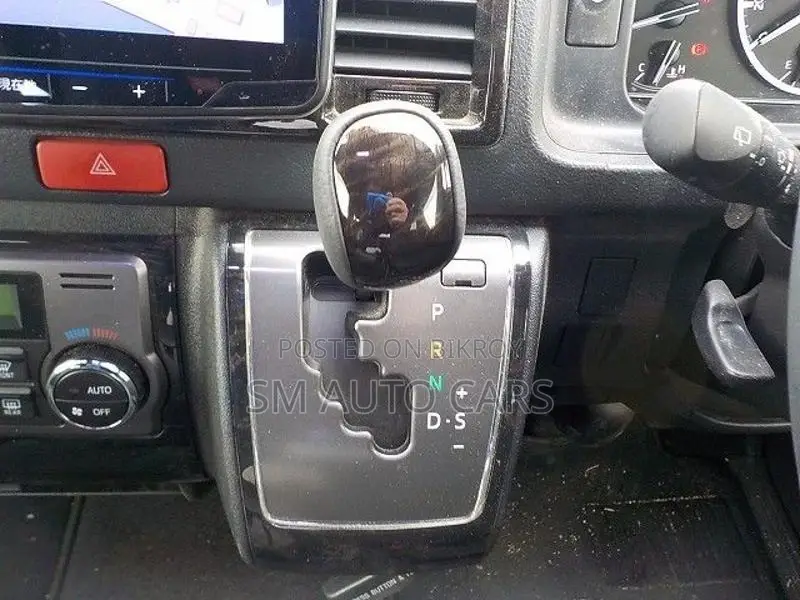 Toyota Hiace Super GL Dark Prime2 2021