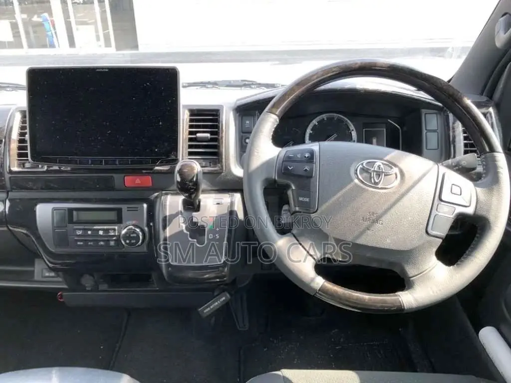 Toyota Hiace Super GL Dark Prime2 2021