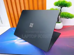 Microsoft Surface Laptop 3 (i7-10th Gen).. Full fresh Premium 😍