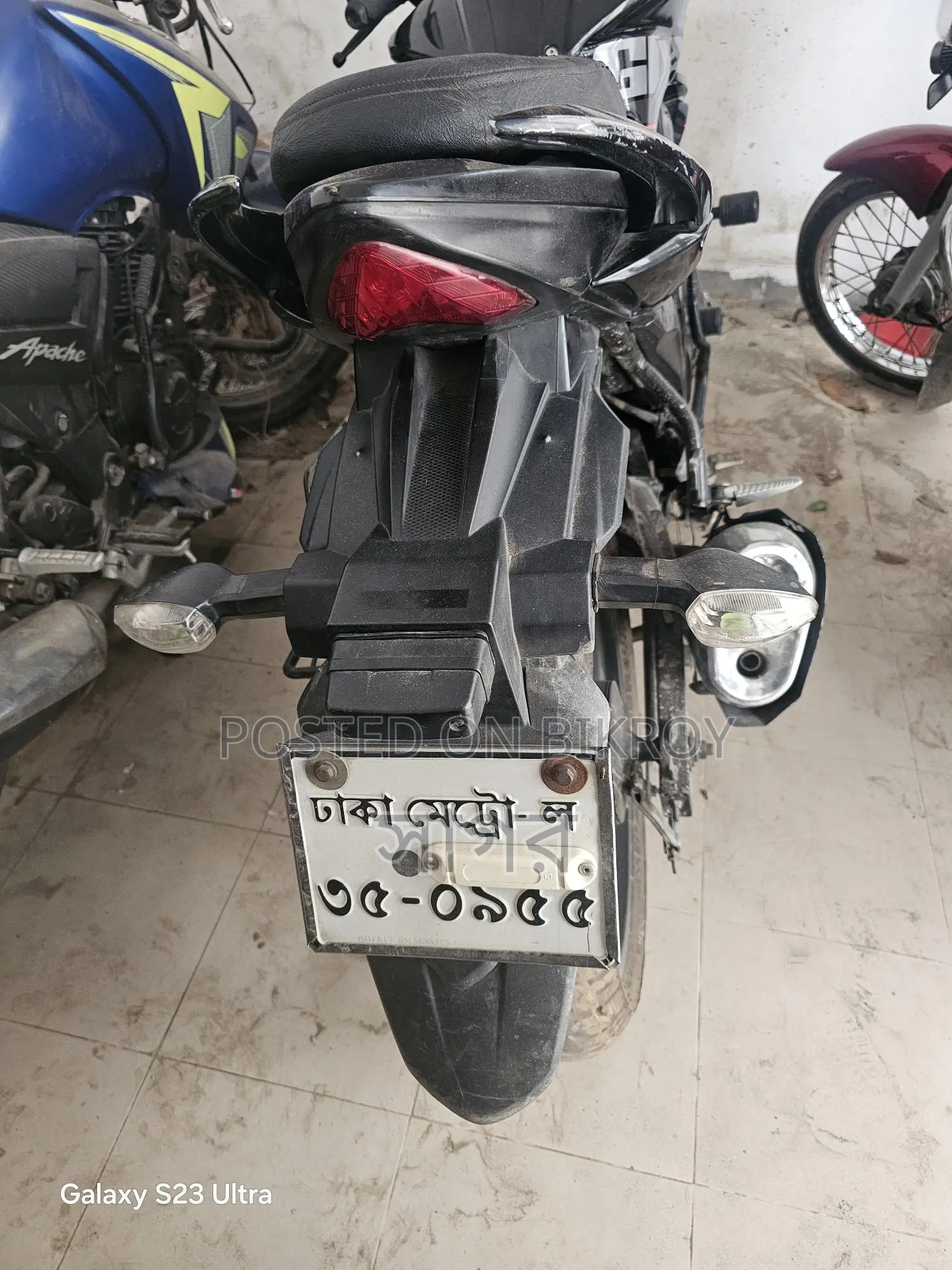 Suzuki Gixxer Monotone . 2017