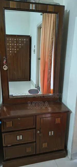 Mdf ড্রেসিং টেবিল