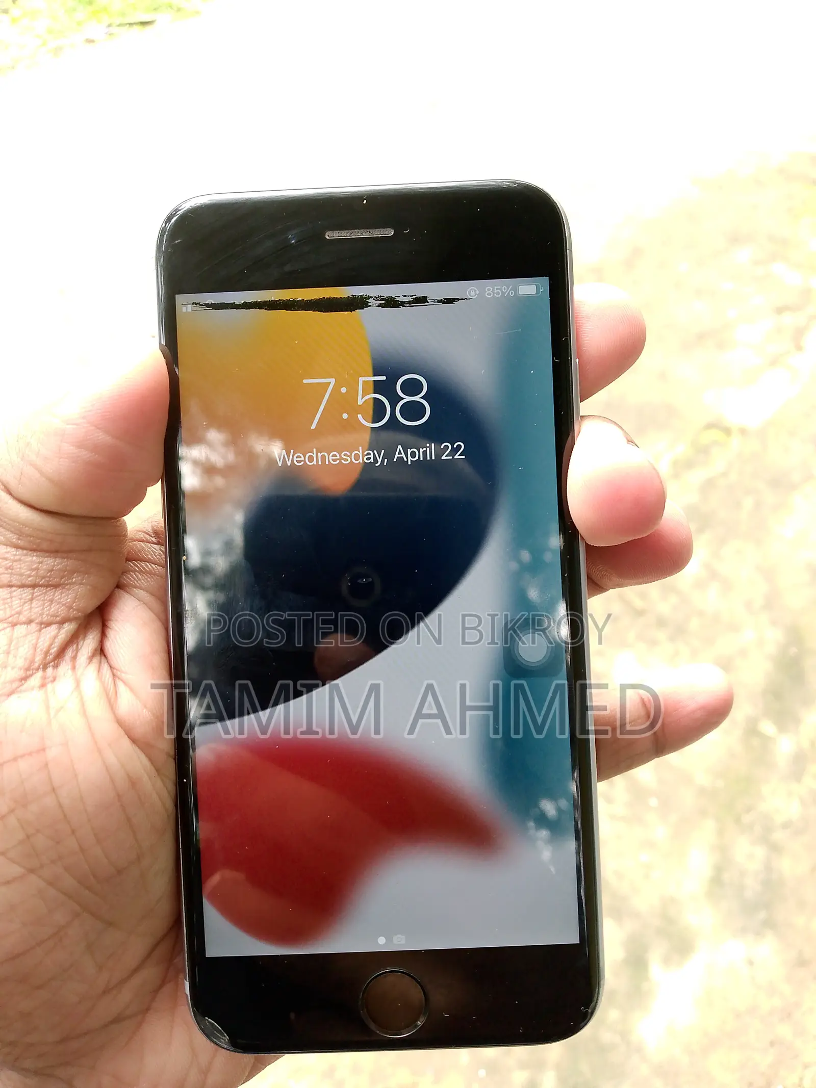 Apple iPhone 6S . (Used)