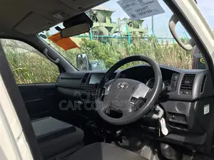 Toyota Hiace DX AMBULANCE 2020