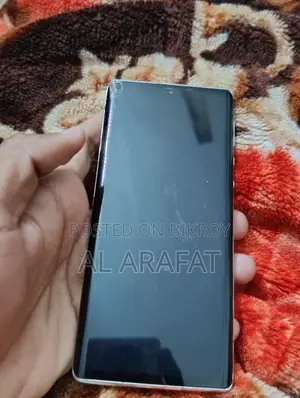 SHARP Aquos R6 . (Used)