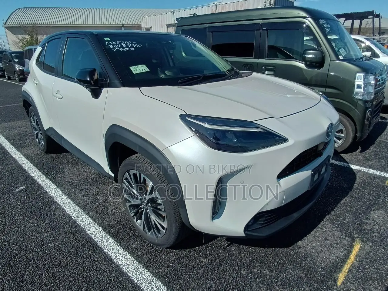 Toyota Yaris Cross Z, PEARL TWO TONE 2022