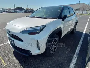 Toyota Yaris Cross Z, PEARL TWO TONE 2022