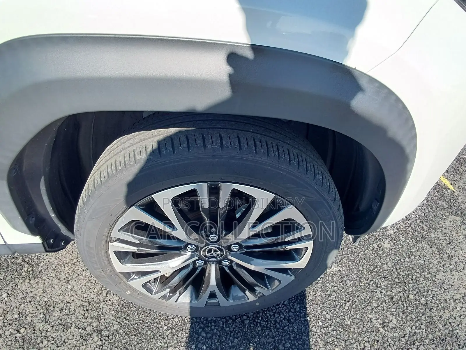 Toyota Yaris Cross Z, PEARL TWO TONE 2022