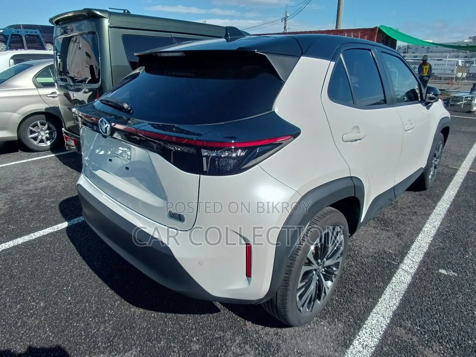 Toyota Yaris Cross Z, PEARL TWO TONE 2022